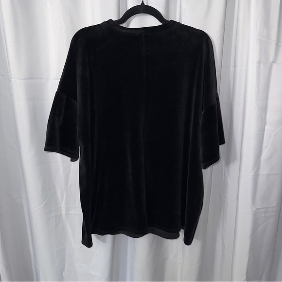 Fashion Nova Black Velvet Crop Top #221 - Picture 3 of 4